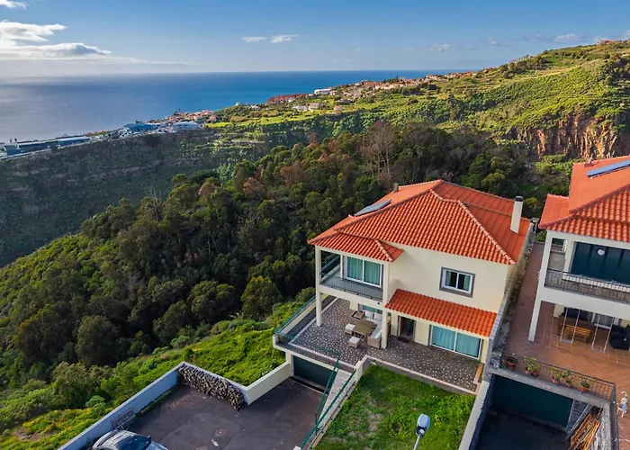 Skyline By Madeira * Gaula